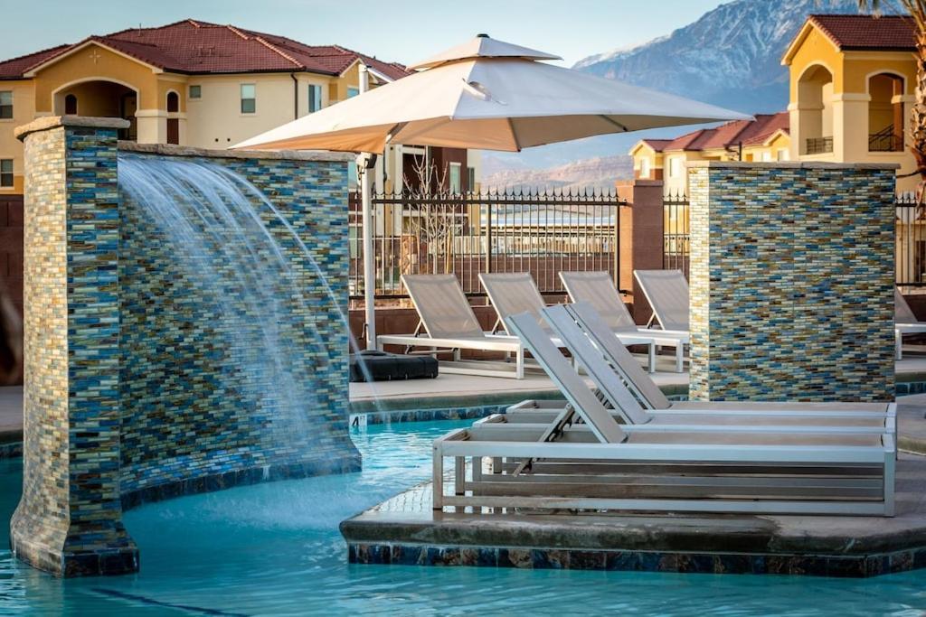 Zion Village 339 3 Bed, 2 And A Half Bath, Game Systems, Mister System, And Community Pool Hurricane Bagian luar foto